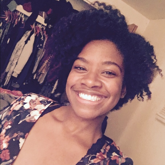 Meet your Posher, Blair - Picture 5 of 6